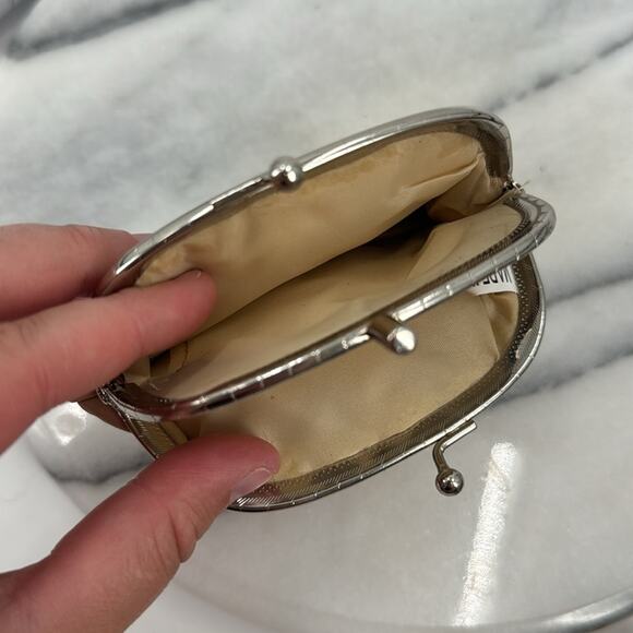 NWT cream leather coin purse - Picture 5 of 5